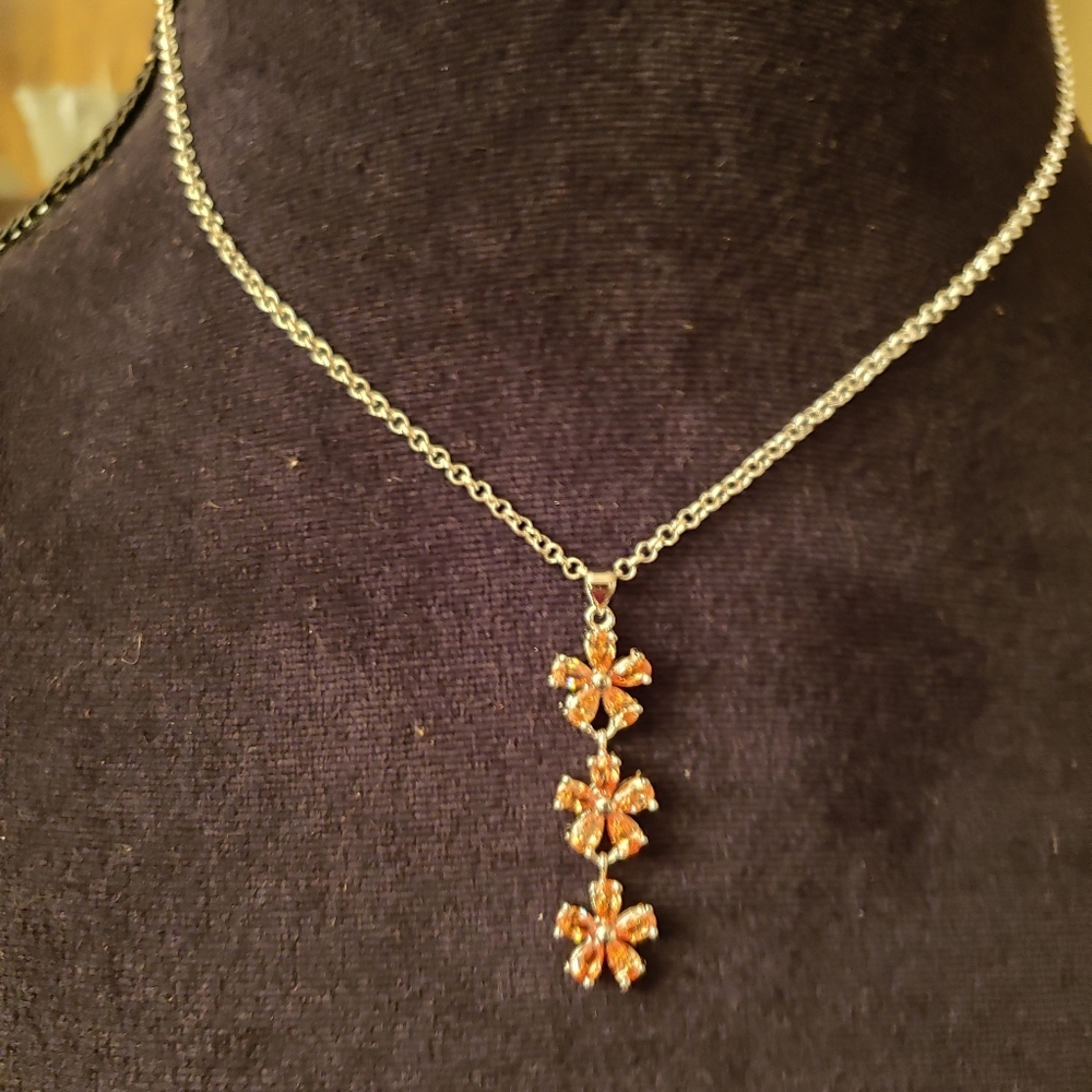 18KGF SUPER SPARKLY MORGANITE PENDANT W CHAIN